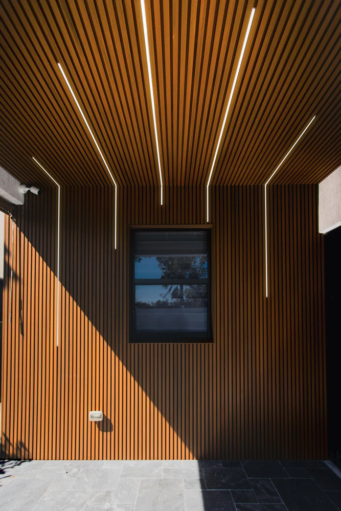 WPC OUTDOOR WALL PANEL MAPLE - Image 4